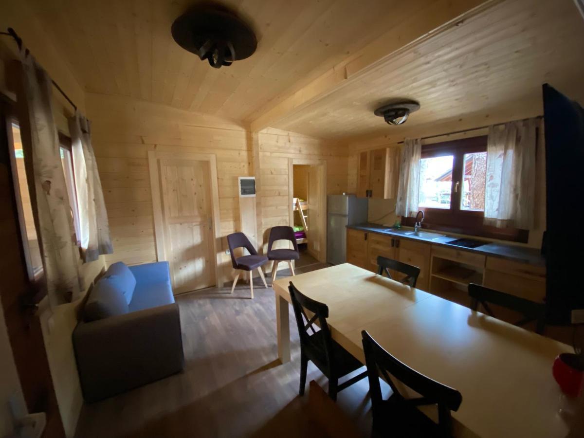 Wooden Lodge With Jacuzzi Recica ob Savinji Buitenkant foto